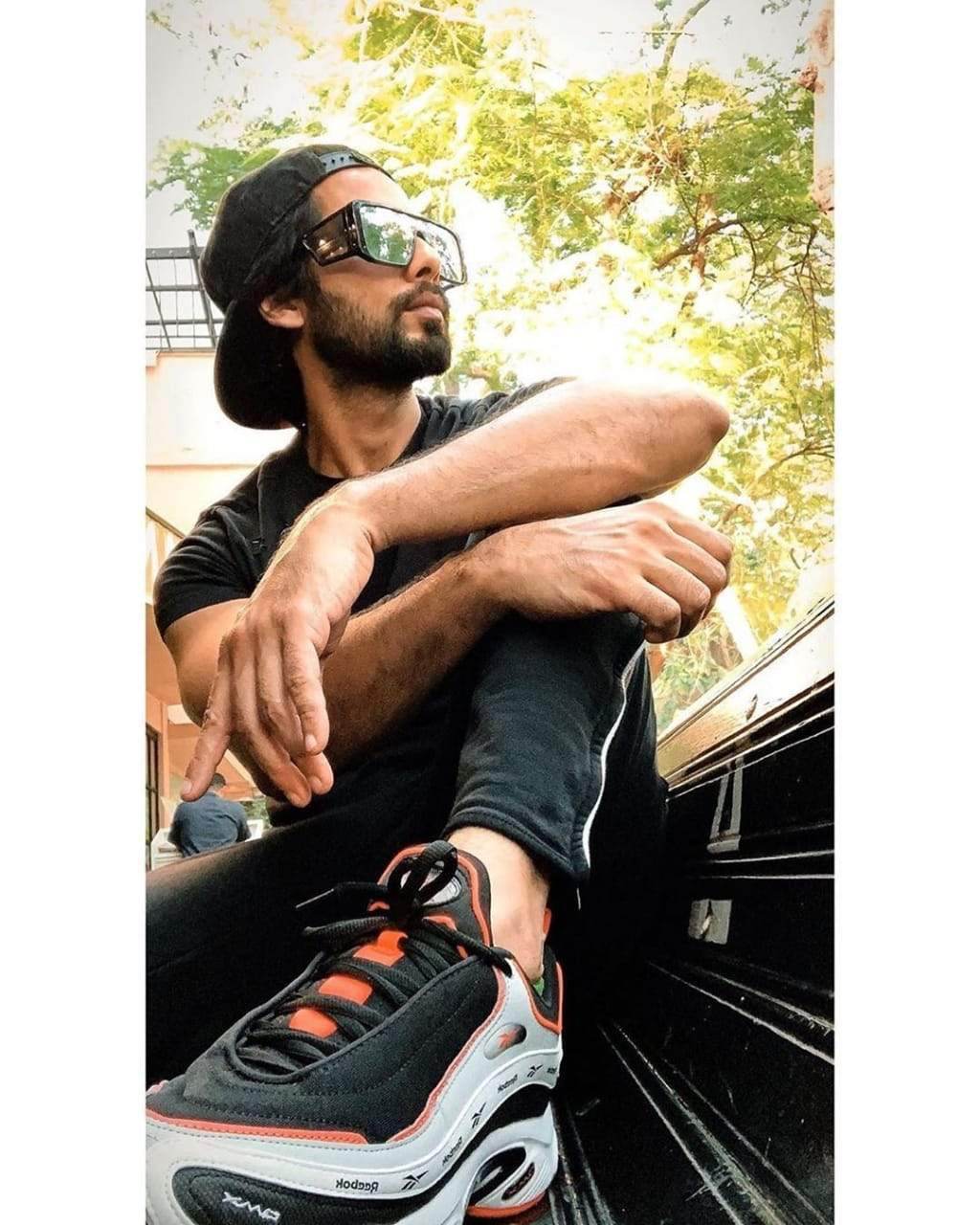 Most Stylish Shahid Kapoor Oversized Sunglasses For Men And Women - Sunglass Lover