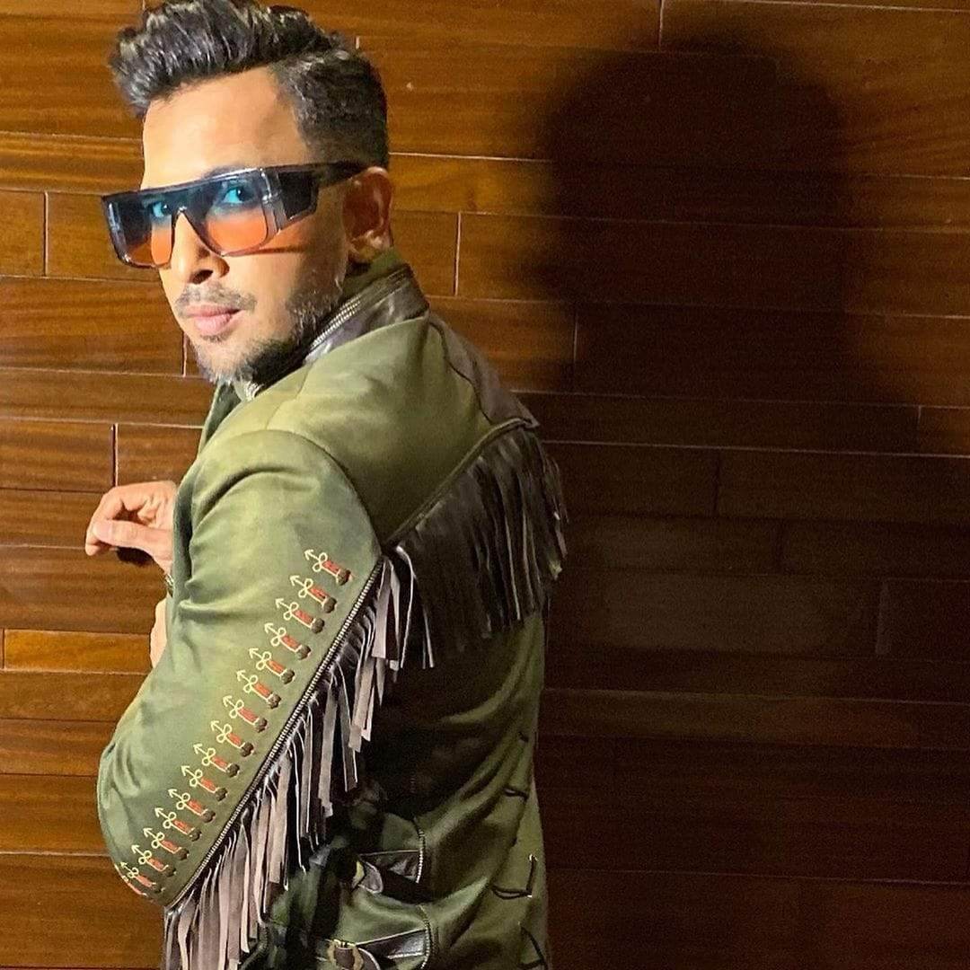 Most Stylish Shahid Kapoor Oversized Sunglasses For Men And Women - Sunglass Lover