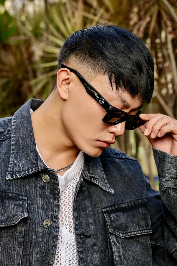 UV Protected Black Wayfarer Sunglasses for Men & Women