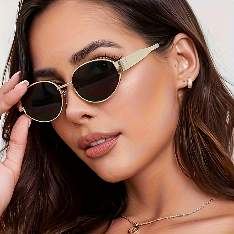 Stylish Oval Frame Fashion Glasses with Retro Metal Ends | Unisex
