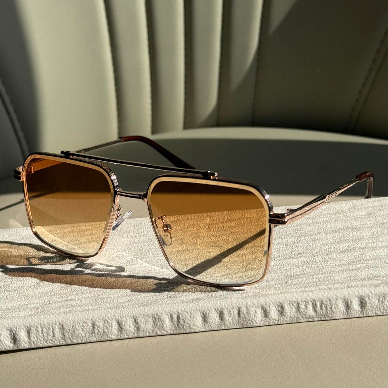 Stylish Pilot Fashion Glasses for Men - Sunglass Lover