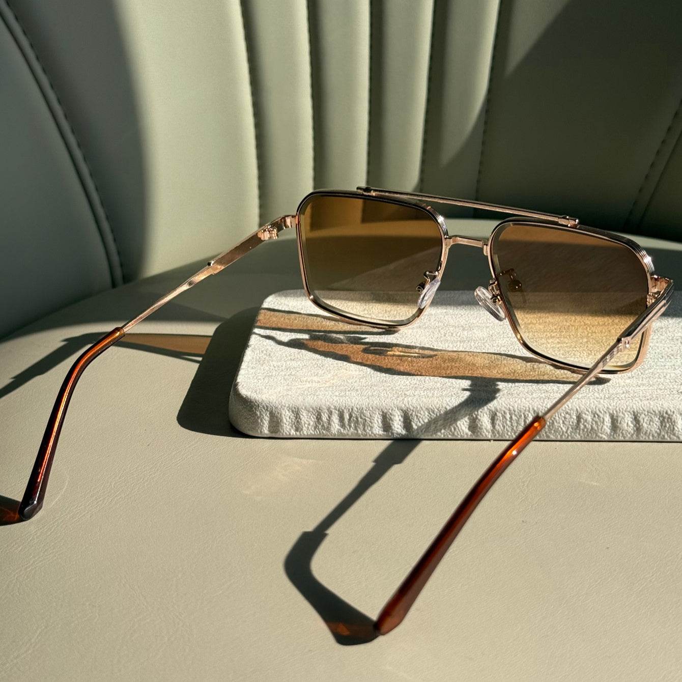 Stylish Pilot Fashion Glasses for Men - Sunglass Lover