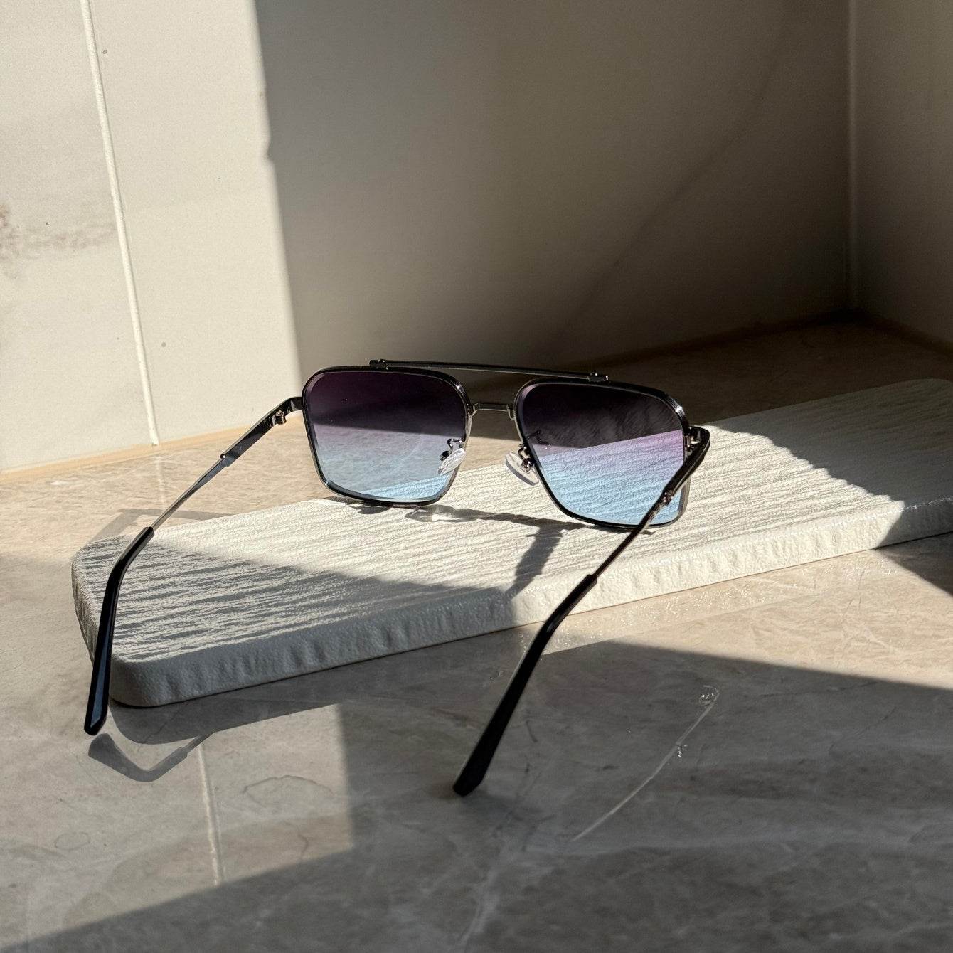 Retro Style Fashion Blue Gradient Glasses - Sunglass Lover