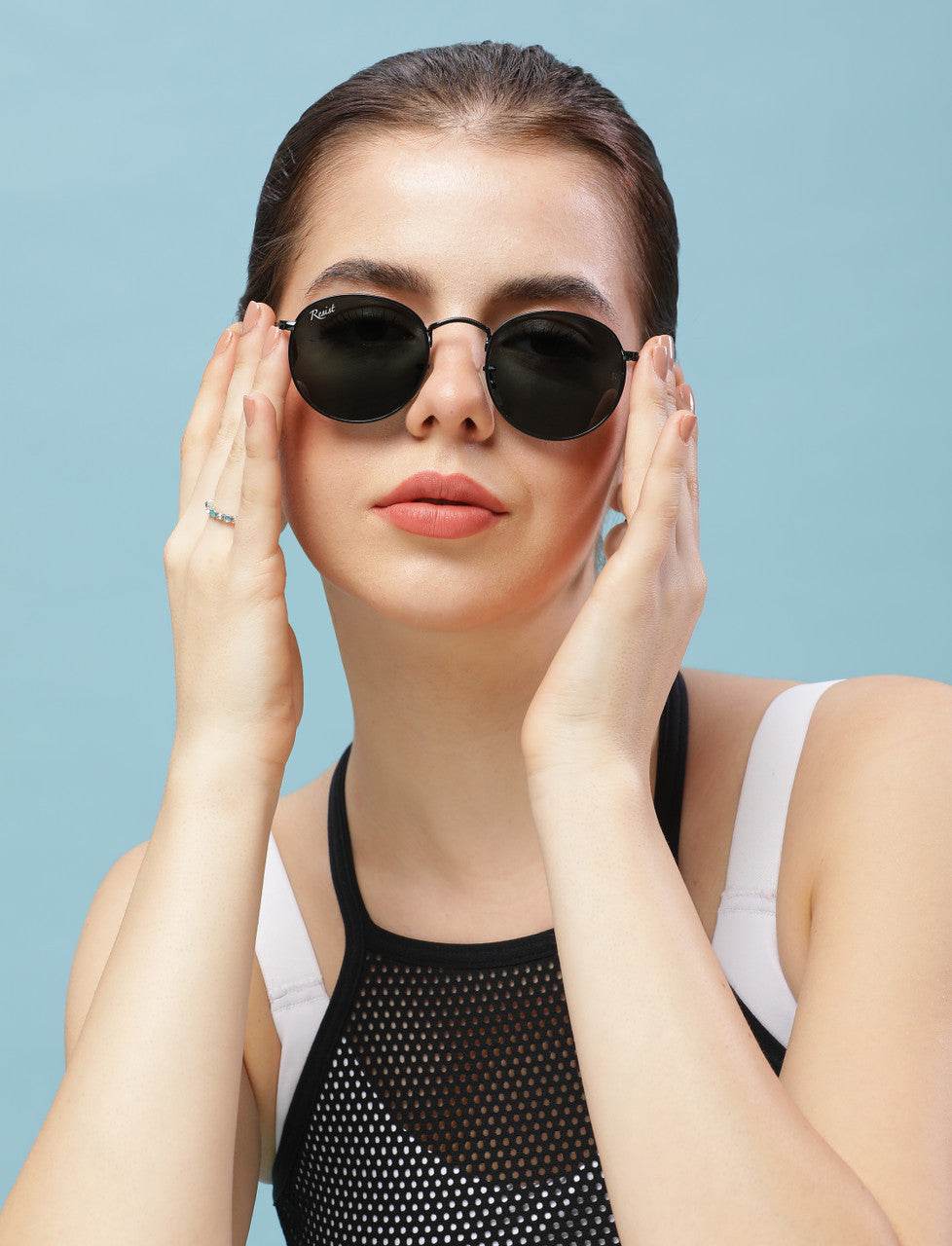 Thomas Round Sunglasses – Black Frame - Sunglass Lover
