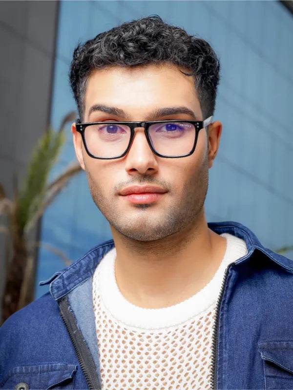 Sunglass Lover Antiblue eyeglasses modeled by man wearing Steven Black eyeglass frames in black rectangular style