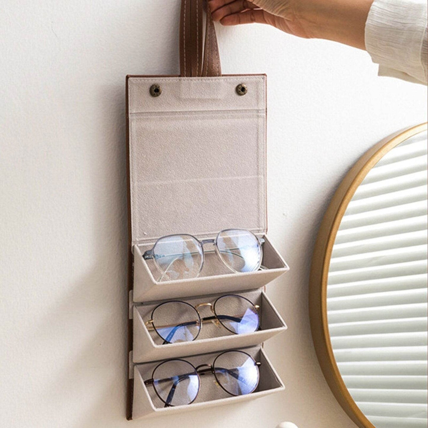 Sunglass Lover portable eyeglasses organizer hanging foldable case with three padded compartments for sunglasses