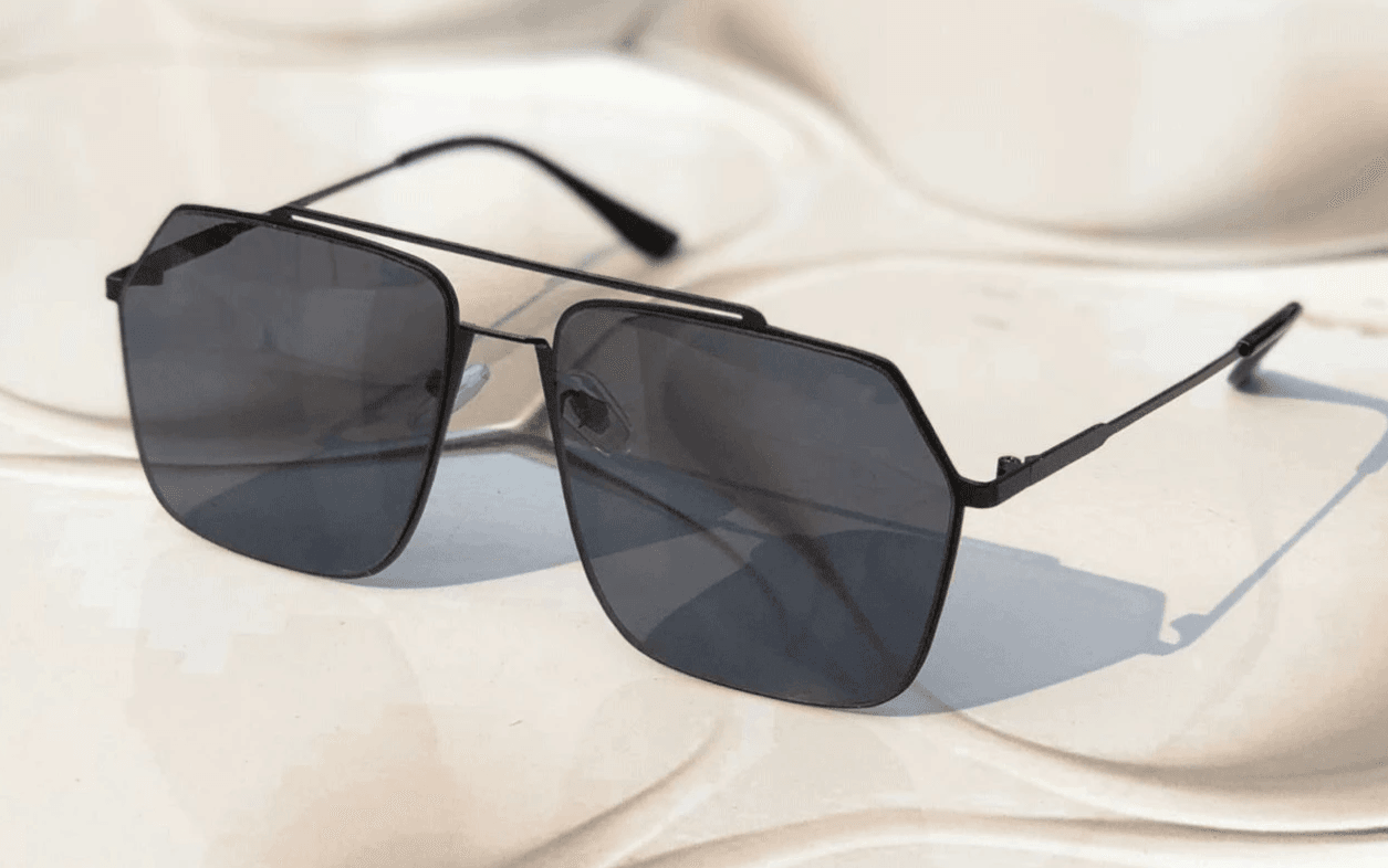 War Movie Stylish Sunglasses - SunglassesMart